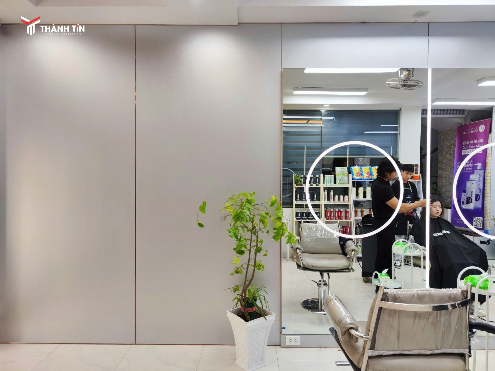 Tấm ốp tường cho showroom của Thành Tín